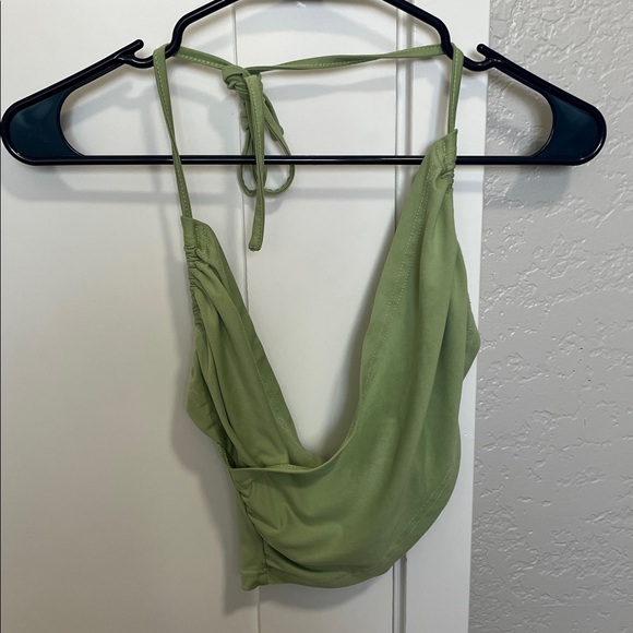 🔥 XS Crop Top Bundle! (5)🔥 - Picture 5 of 6